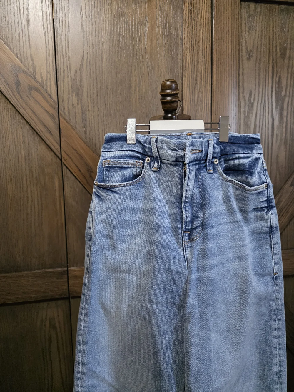 Good American Light Blue Wide-Leg High-Rise Jeans - Picture 2 of 4